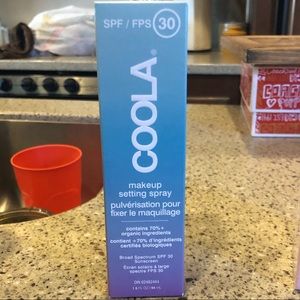 Coola Makeup Setting spray